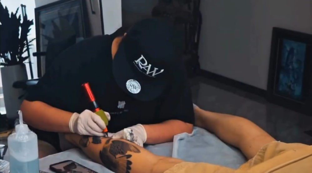 How to Choose the Right Tattoo Beginner Kit: From Practice on Fake Skin to Real-Life Tattooing