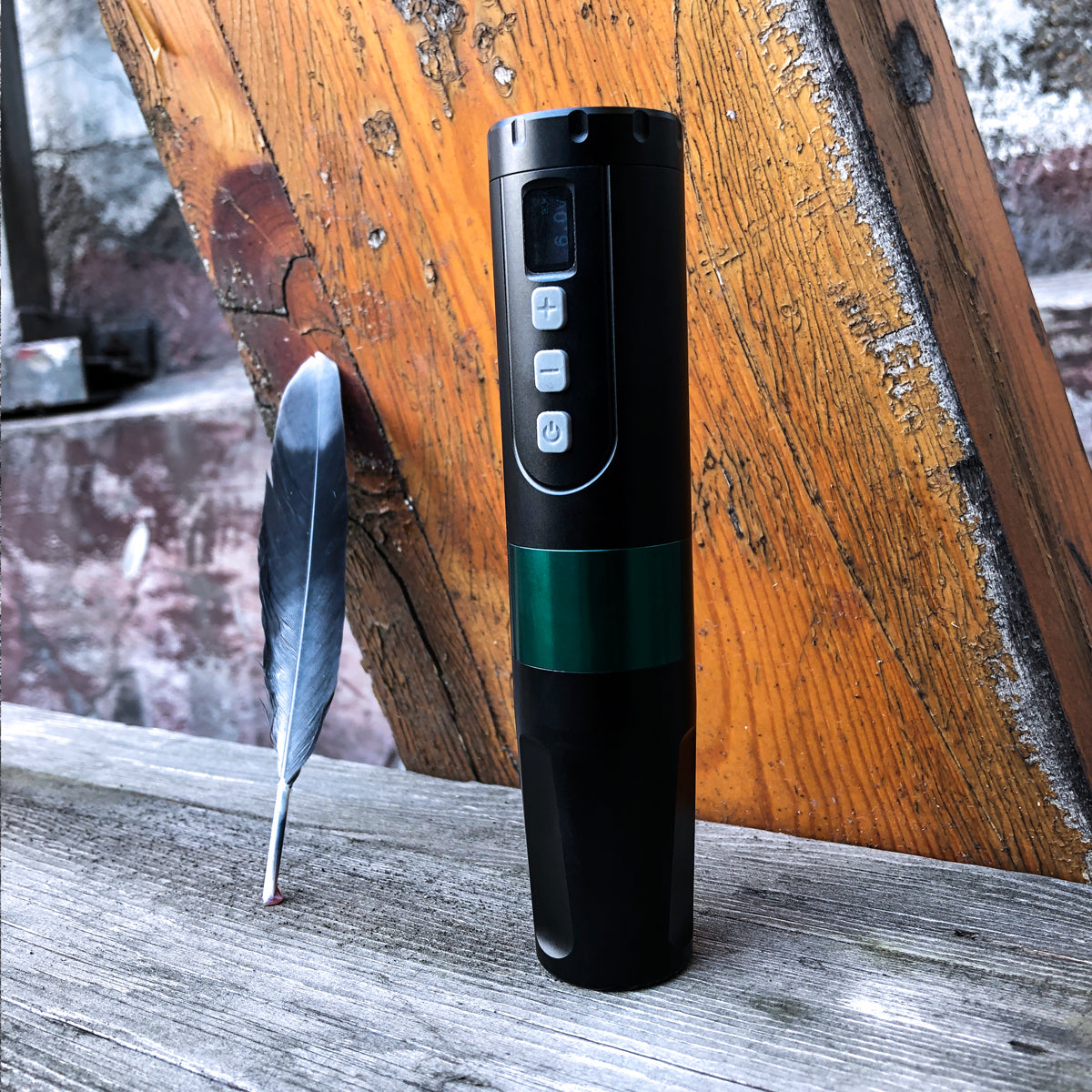 BRONC Wireless Tattoo Pen V2 - Wireless tattoo pen for precise tattoo work by BRONC.